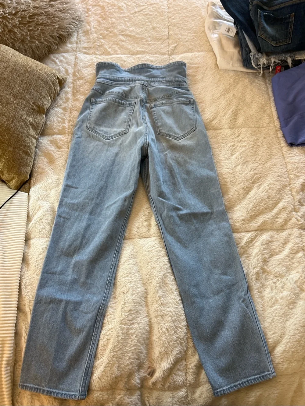 Hollister ultra high
